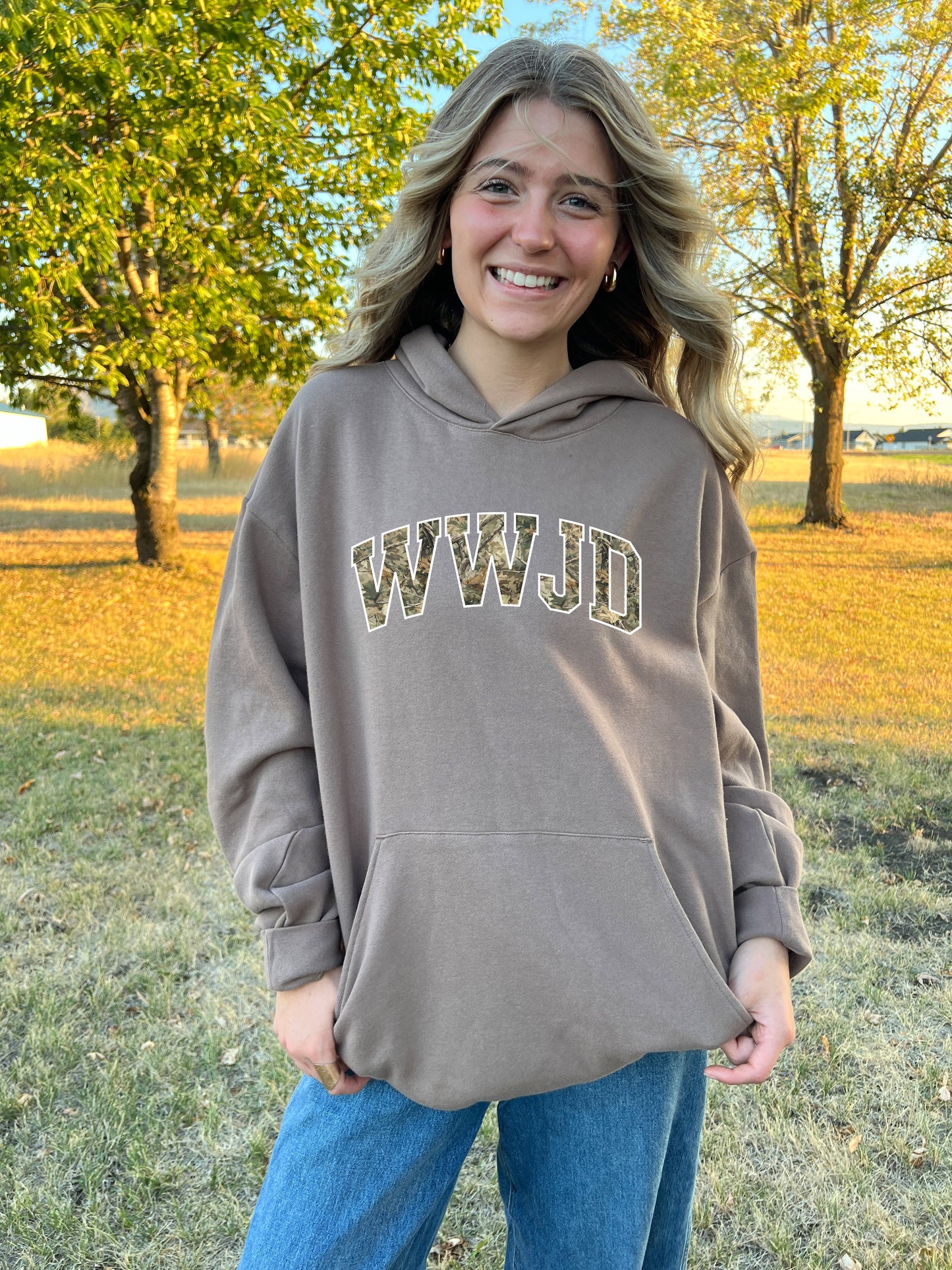 CAMO WWJD UNISEX HOODED SWEATSHIRT