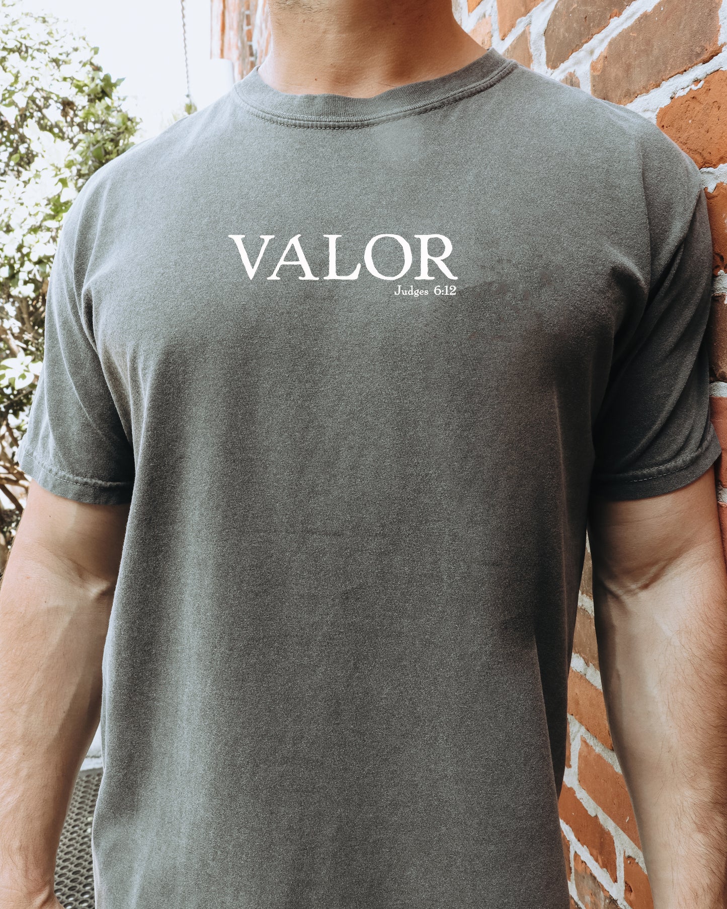 VALOR JUDGES 6:12 UNISEX PEPPER TEE