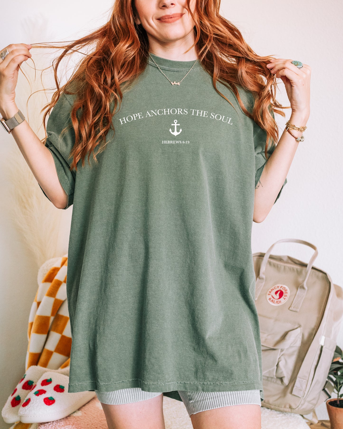 HOPE ANCHORS THE SOUL UNISEX TEE