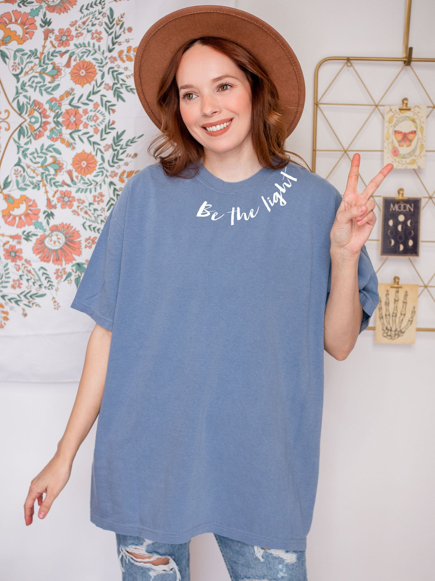 BE THE LIGHT NECK UNISEX TEE