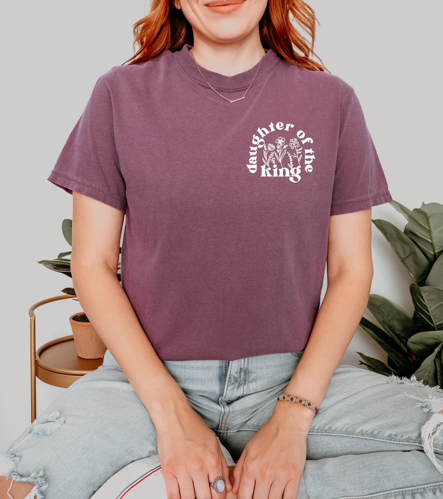 DAUGHTER OF THE KING POCKET DESIGN UNISEX TEE