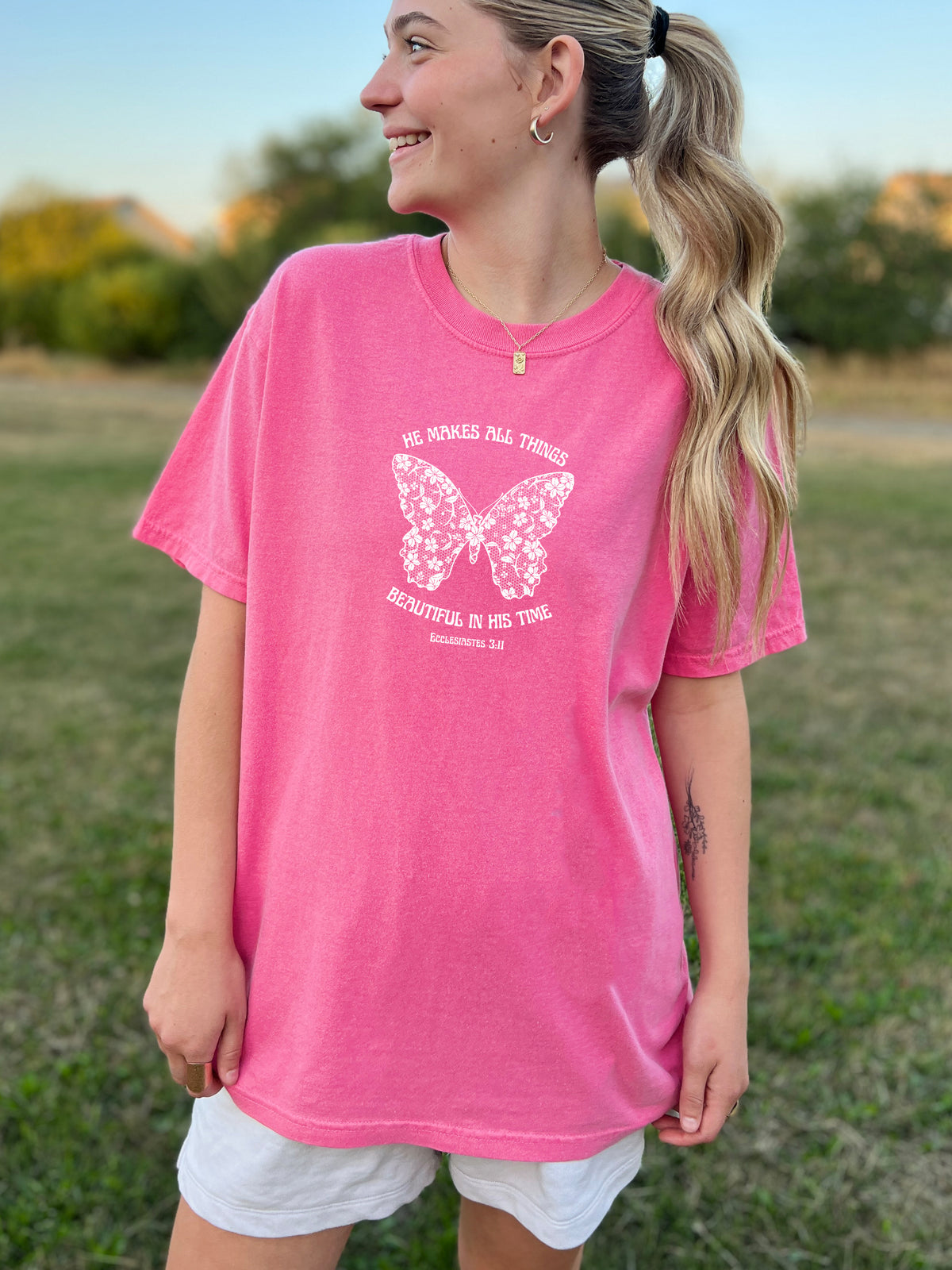HE MAKES ALL THINGS BEAUTIFUL UNISEX TEE  - CRUNCHBERRY SIZE MEDIUM