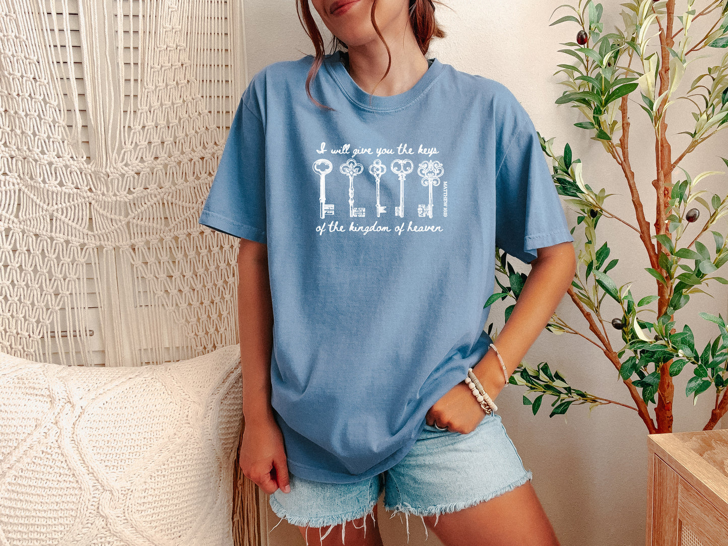 I WILL GIVE YOU THE KEYS OF THE KINGDOM OF HEAVEN UNISEX TEE