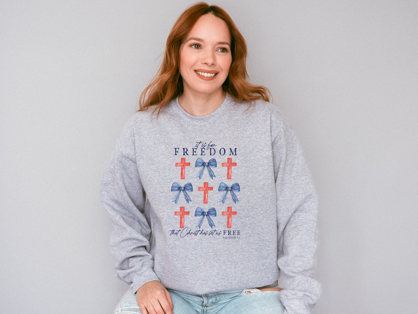 IT IS FOR FREEDOM THAT CHRIST HAS SET US FREE UNISEX SWEATSHIRT