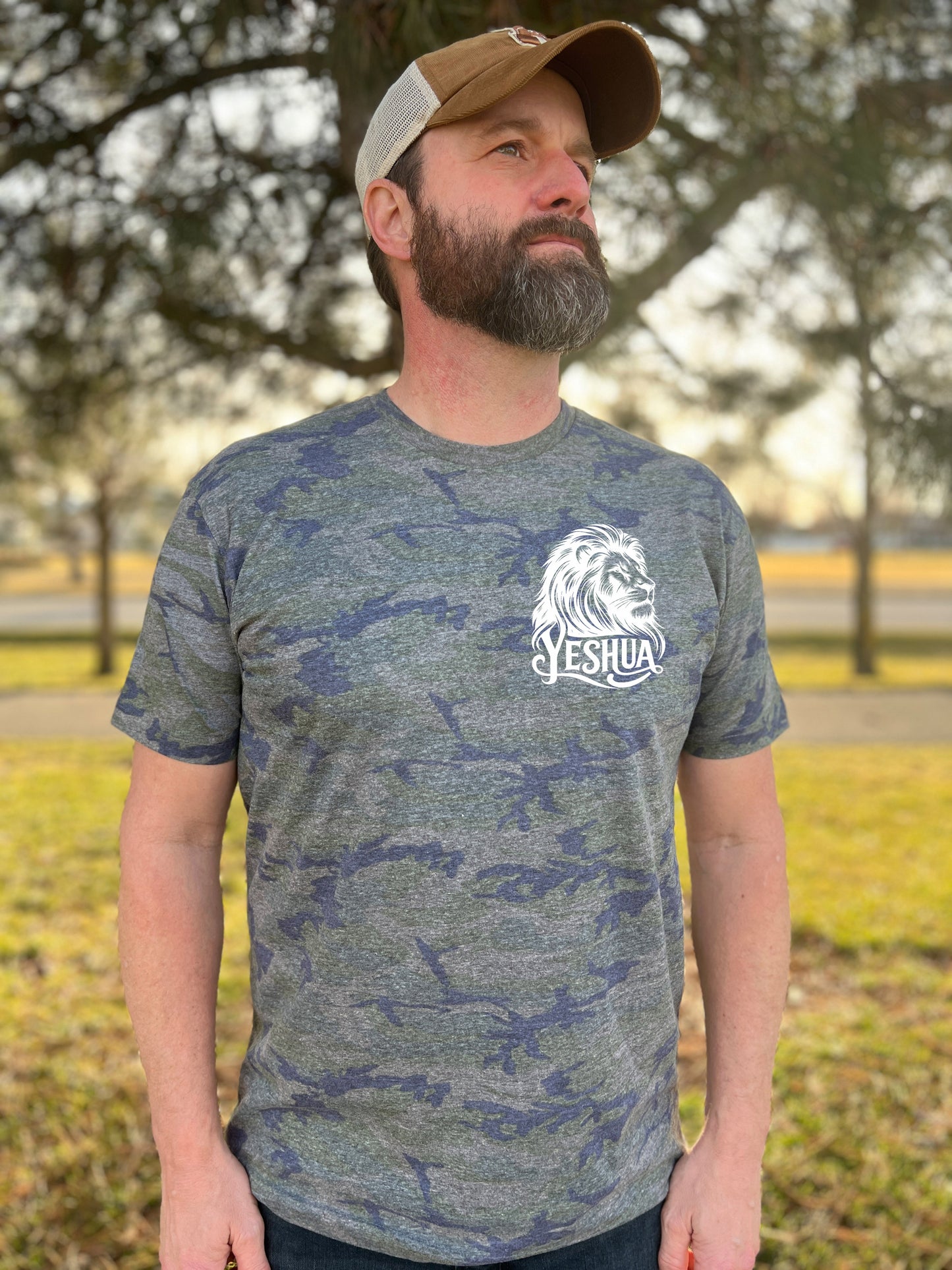 YESHUA LION CAMO UNISEX TEE