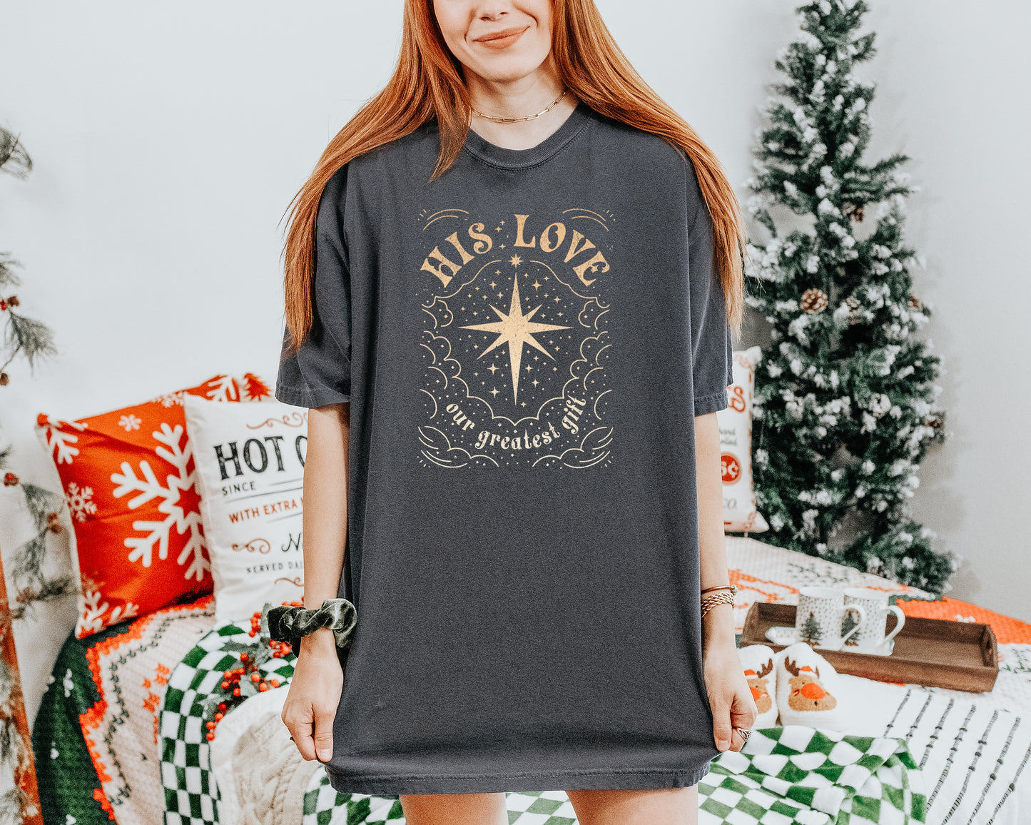 CHRISTMAS: HIS LOVE OUR GREATEST GIFT UNISEX TEE