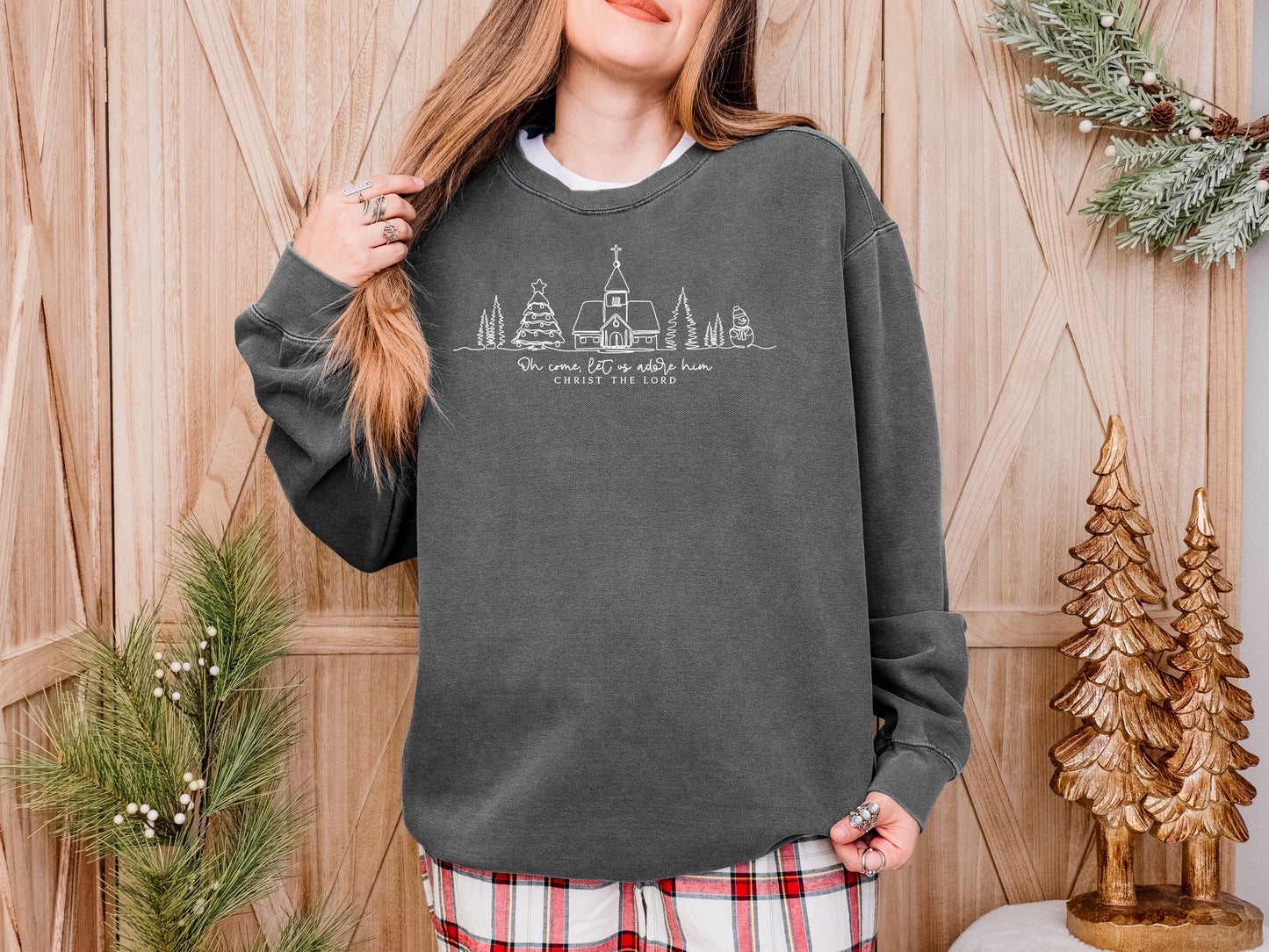 CHRISTMAS: OH COME LET US ADORE HIM (CHURCH) UNISEX SWEATSHIRT