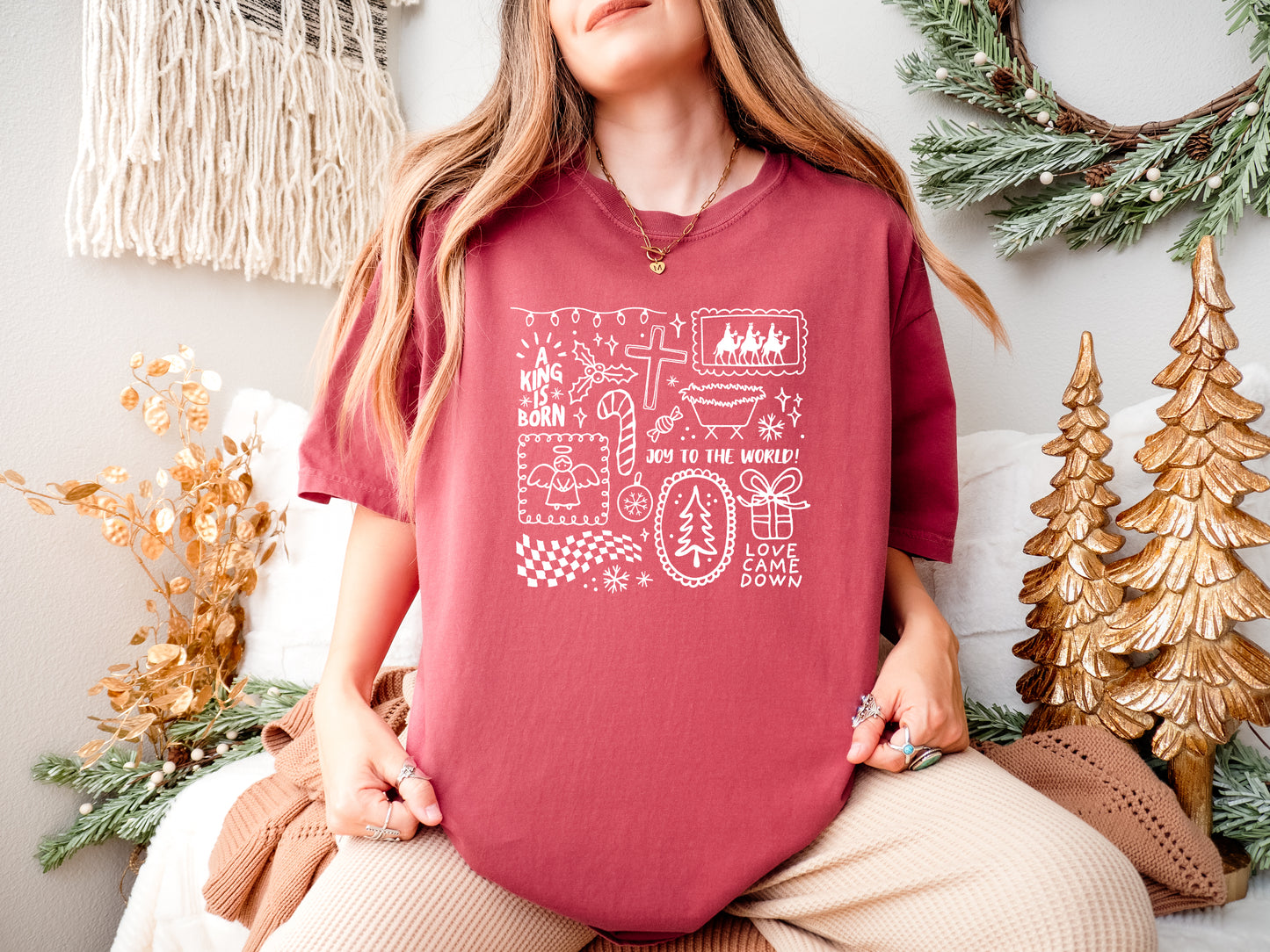 CHRISTMAS: A KING IS BORN COLLAGE UNISEX TEE